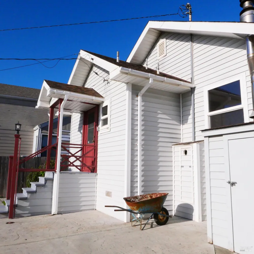 127 Harrison Street Fort Bragg, CA 95437