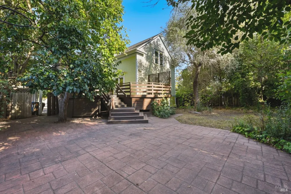 1901 York Street Napa, CA 94559