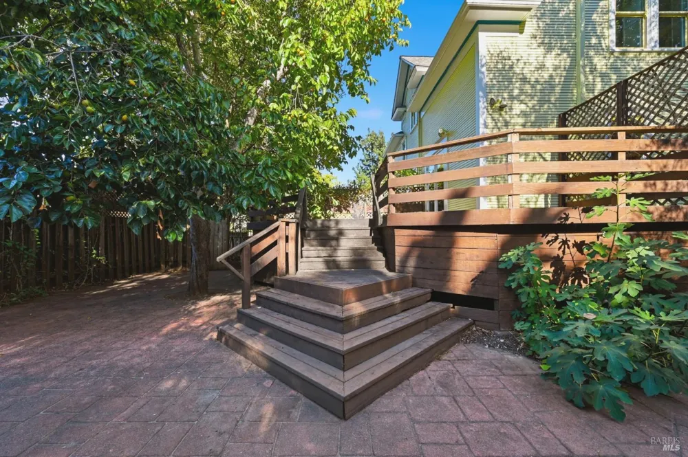 1901 York Street Napa, CA 94559