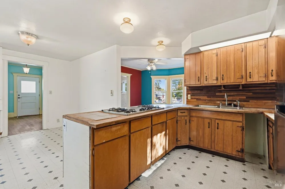 1901 York Street Napa, CA 94559