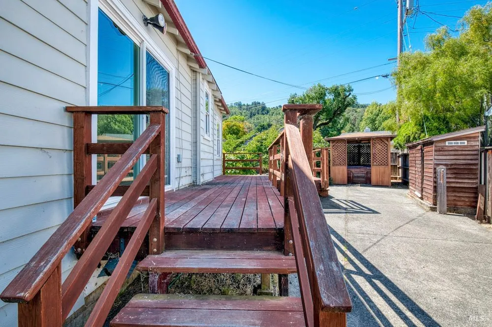 25 Redding Way San Rafael, CA 94901
