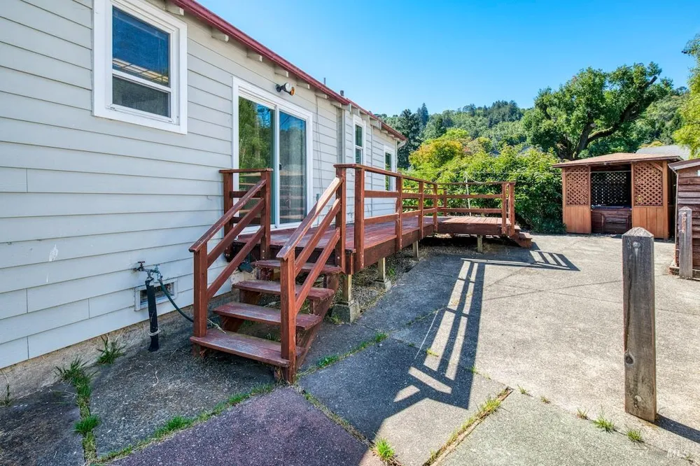 25 Redding Way San Rafael, CA 94901