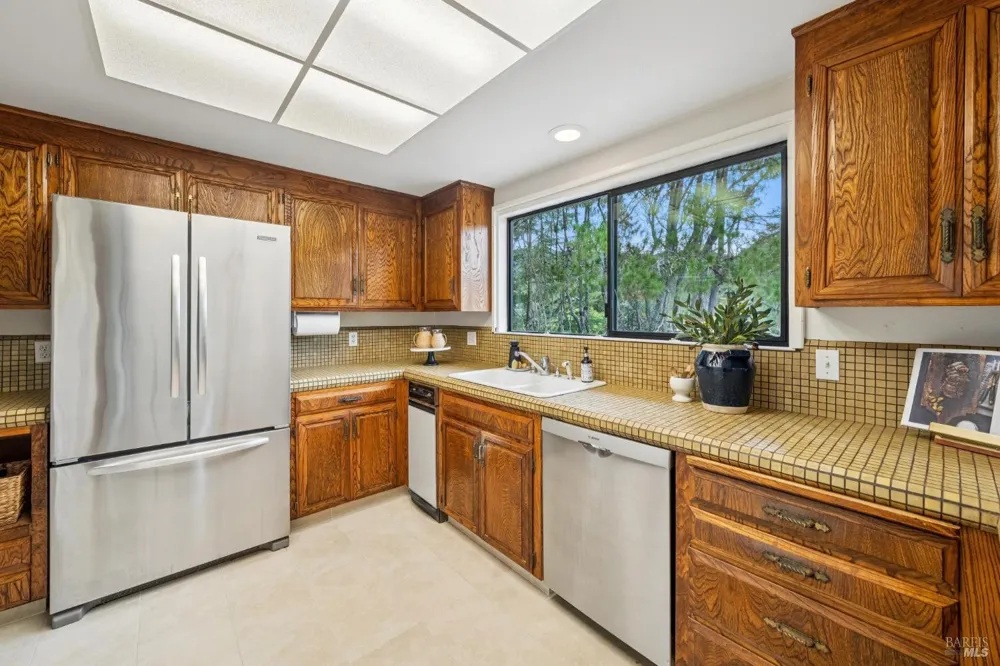 6 Thunderbird Drive Novato, CA 94949