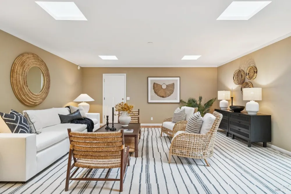 6 Thunderbird Drive Novato, CA 94949