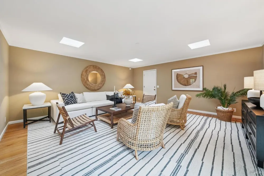 6 Thunderbird Drive Novato, CA 94949