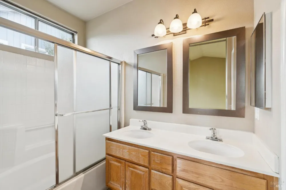 2013 Banjo Drive Santa Rosa, CA 95407