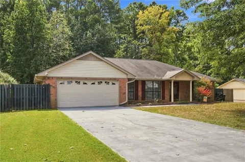 41 Williamsburg Drive NW