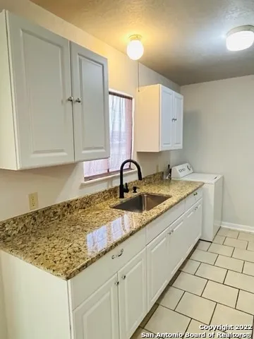 827 Dunwoodie San Antonio, TX 78219