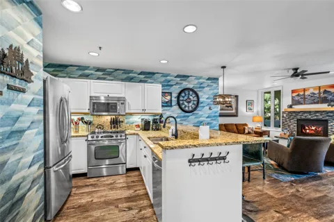 2700 Eagleridge Drive #S32