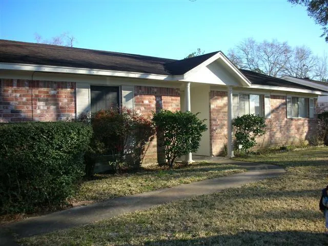 2034 Western Village Lane Houston, TX 77043