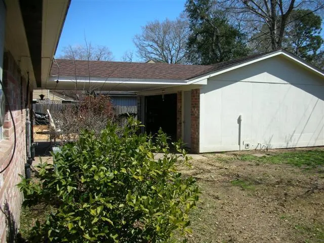 2034 Western Village Lane Houston, TX 77043