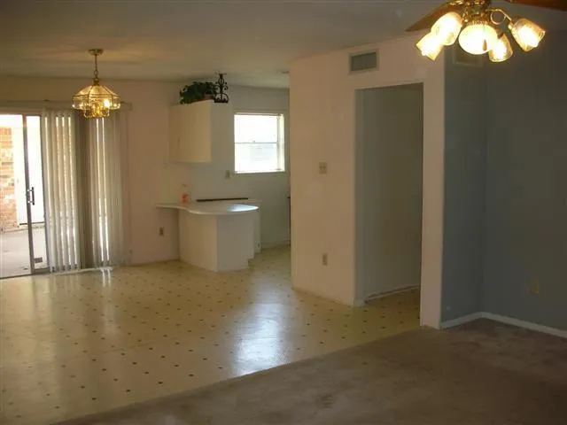 2034 Western Village Lane Houston, TX 77043