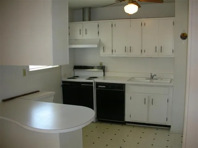 2034 Western Village Lane Houston, TX 77043