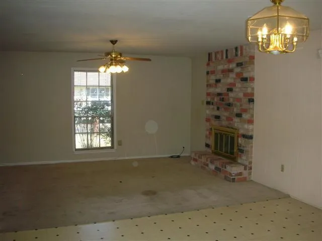 2034 Western Village Lane Houston, TX 77043