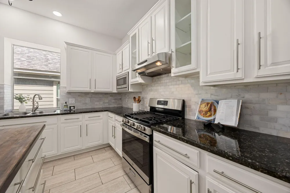 23 Pipers Meadow Street The Woodlands, TX 77382