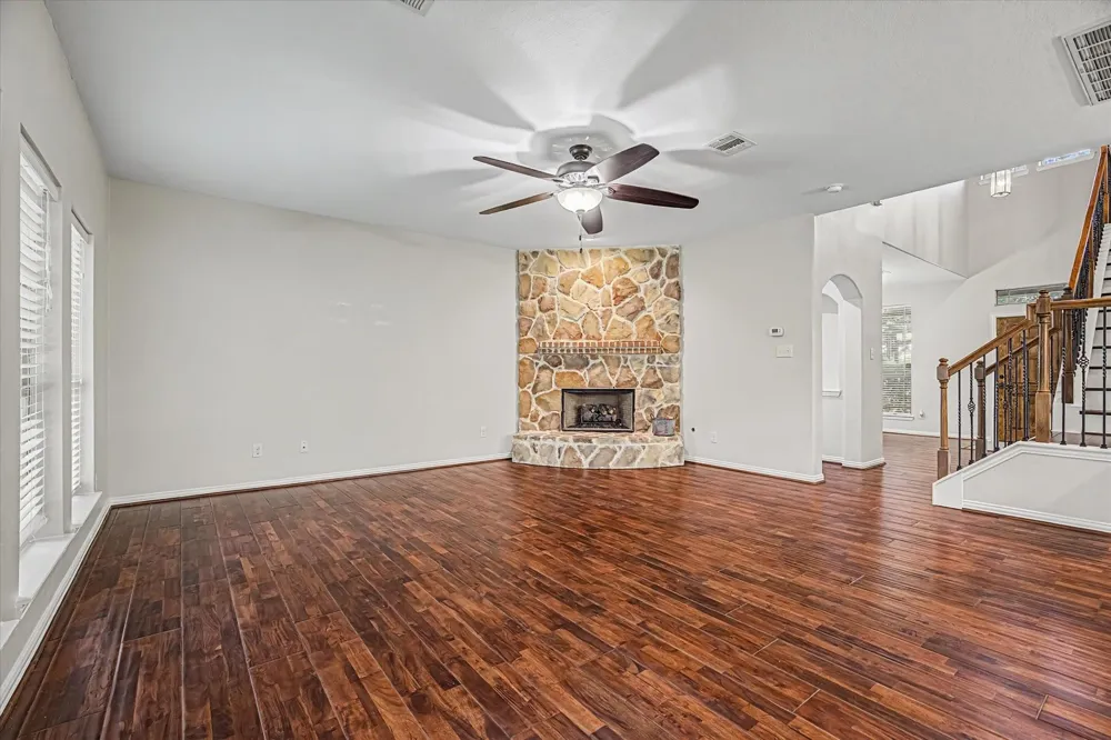 4702 Seabird Street Baytown, TX 77521