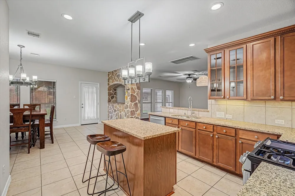 4702 Seabird Street Baytown, TX 77521