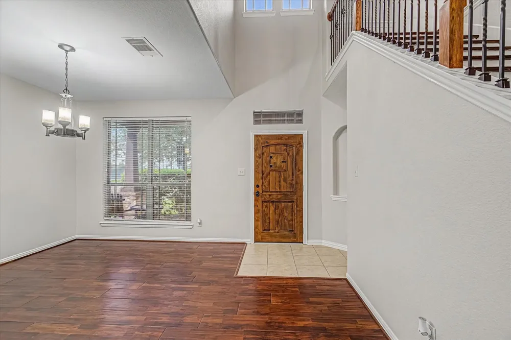 4702 Seabird Street Baytown, TX 77521