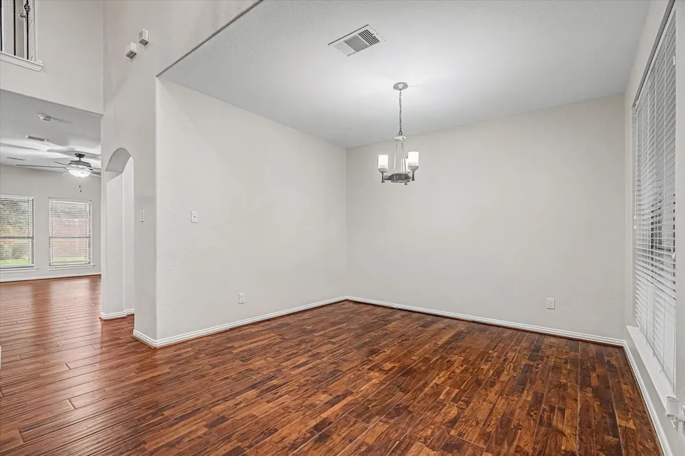 4702 Seabird Street Baytown, TX 77521