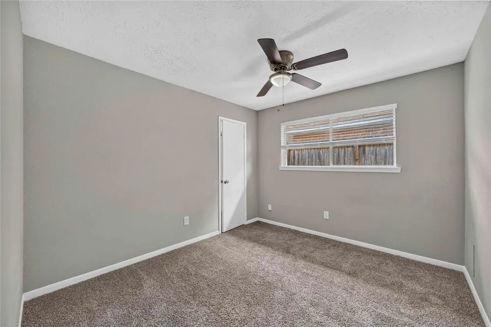 5427 Timpani Drive Friendswood, TX 77546