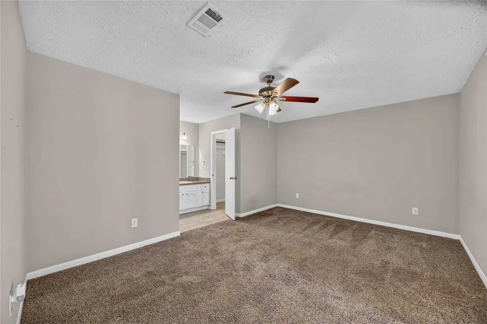 5427 Timpani Drive Friendswood, TX 77546