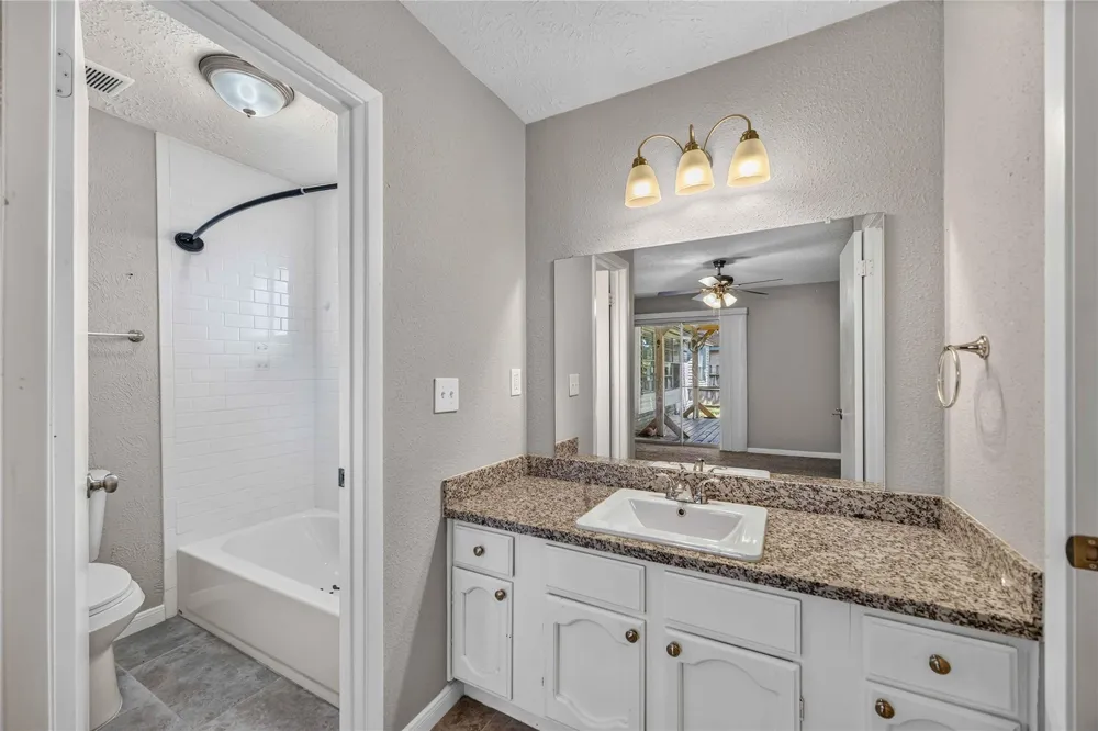 5427 Timpani Drive Friendswood, TX 77546