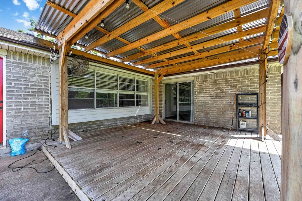 5427 Timpani Drive Friendswood, TX 77546
