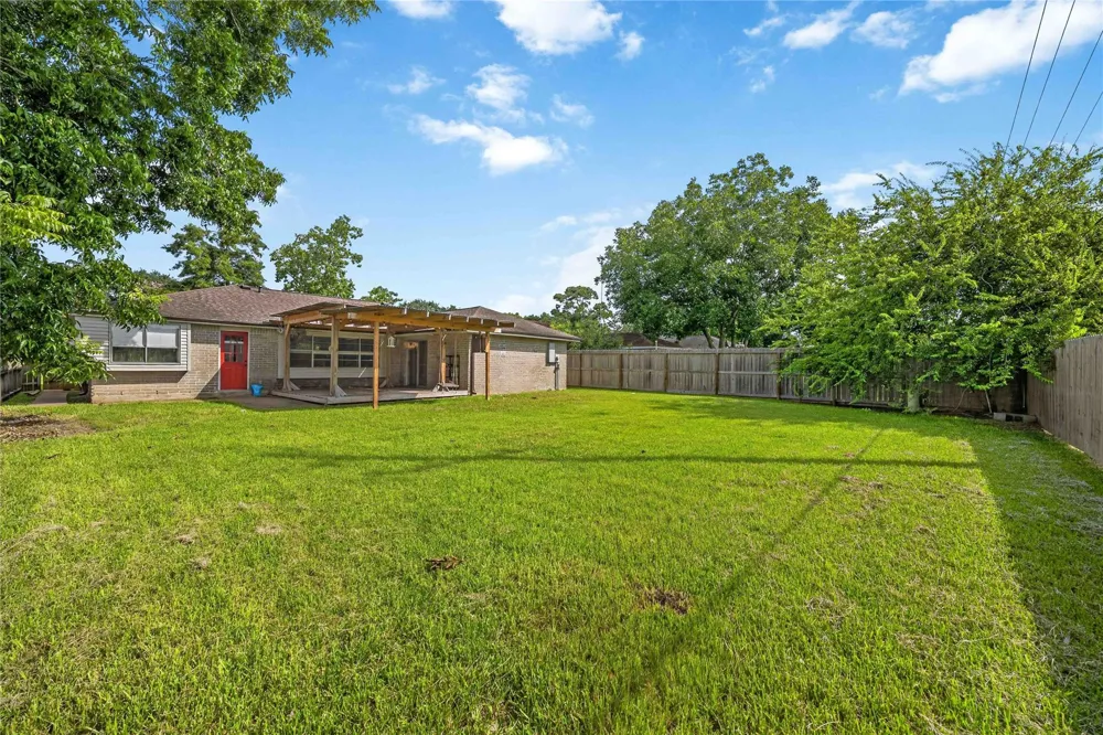 5427 Timpani Drive Friendswood, TX 77546