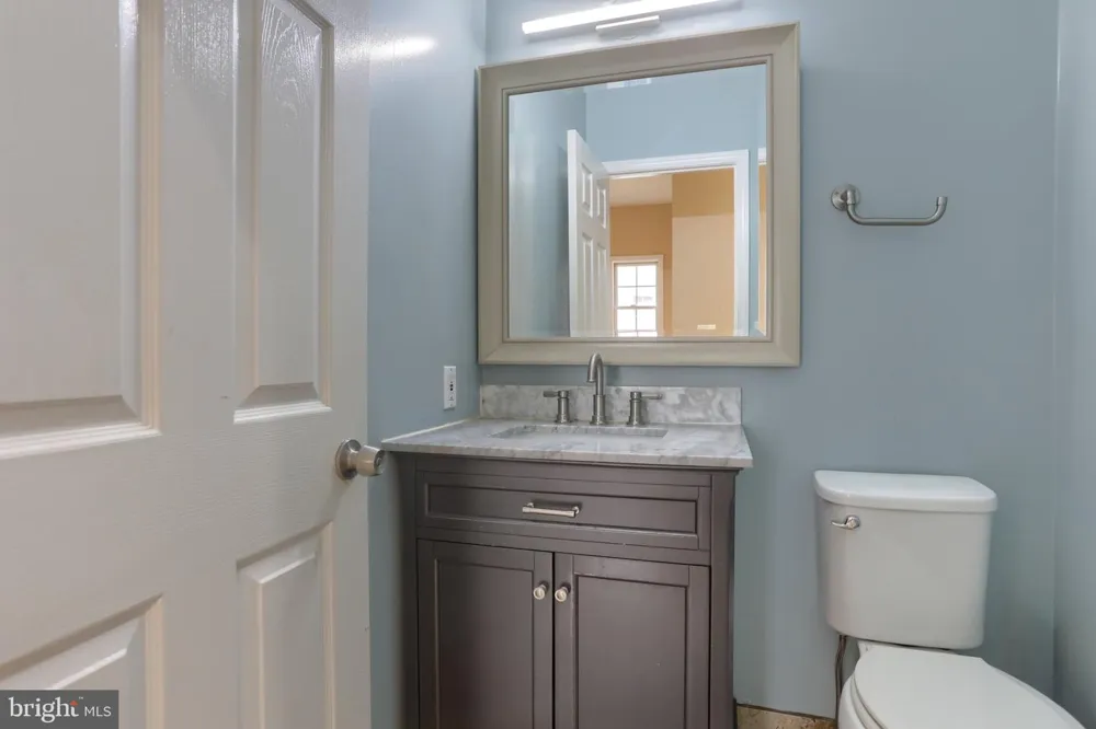 717 BROOKSIDE LANE Lebanon, PA 17042