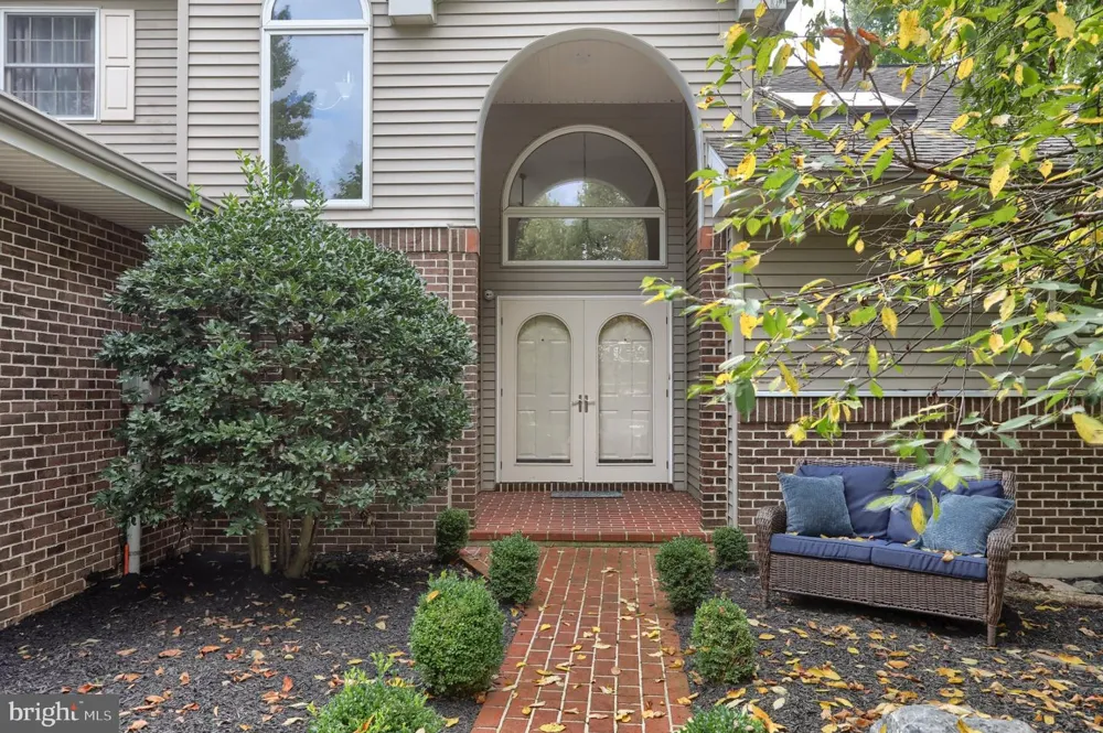 717 BROOKSIDE LANE Lebanon, PA 17042
