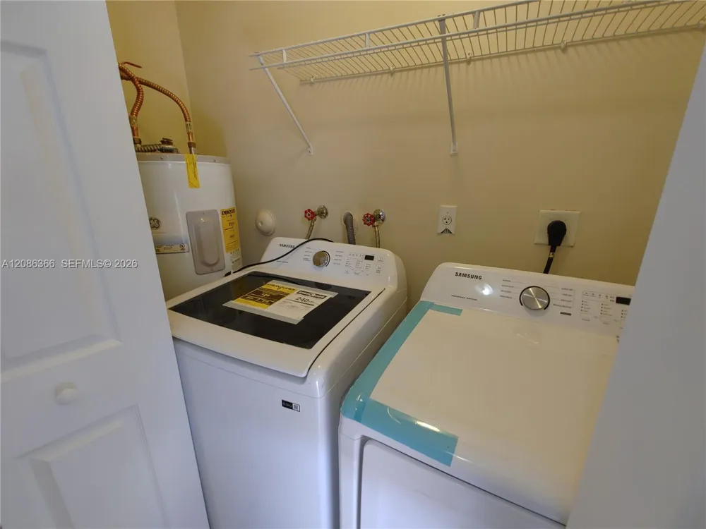 15243 SW 28 TE Miami, FL 33185