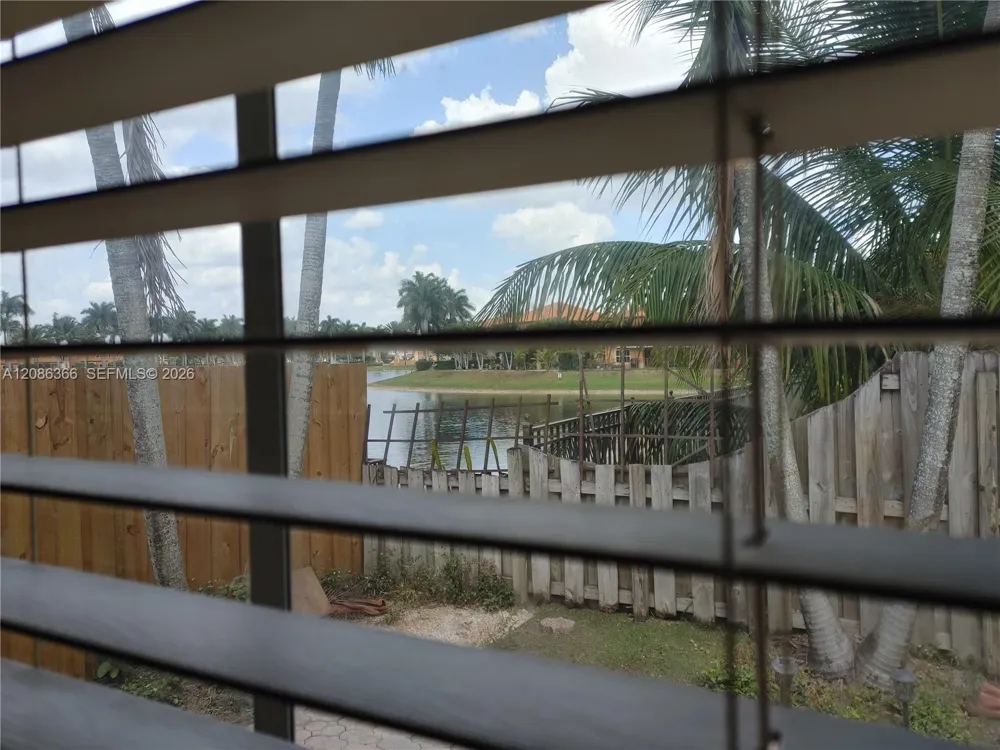 15243 SW 28 TE Miami, FL 33185