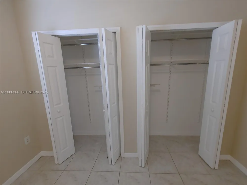 15243 SW 28 TE Miami, FL 33185