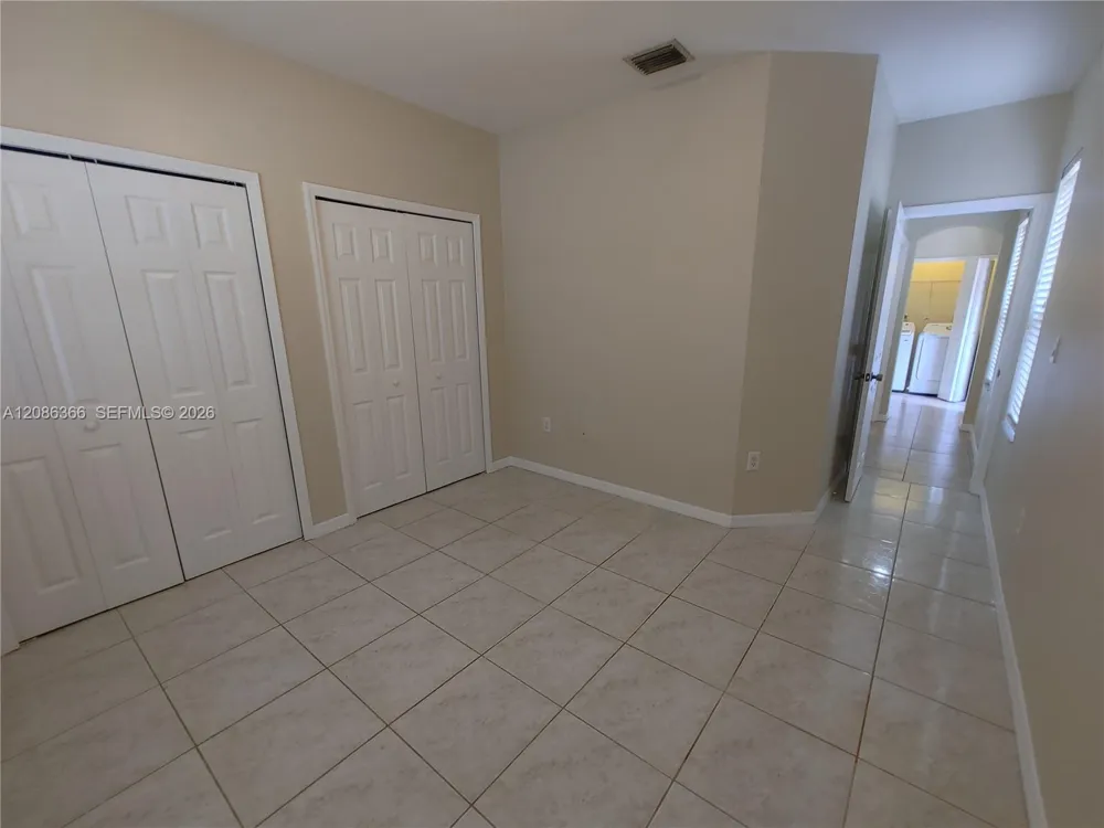 15243 SW 28 TE Miami, FL 33185