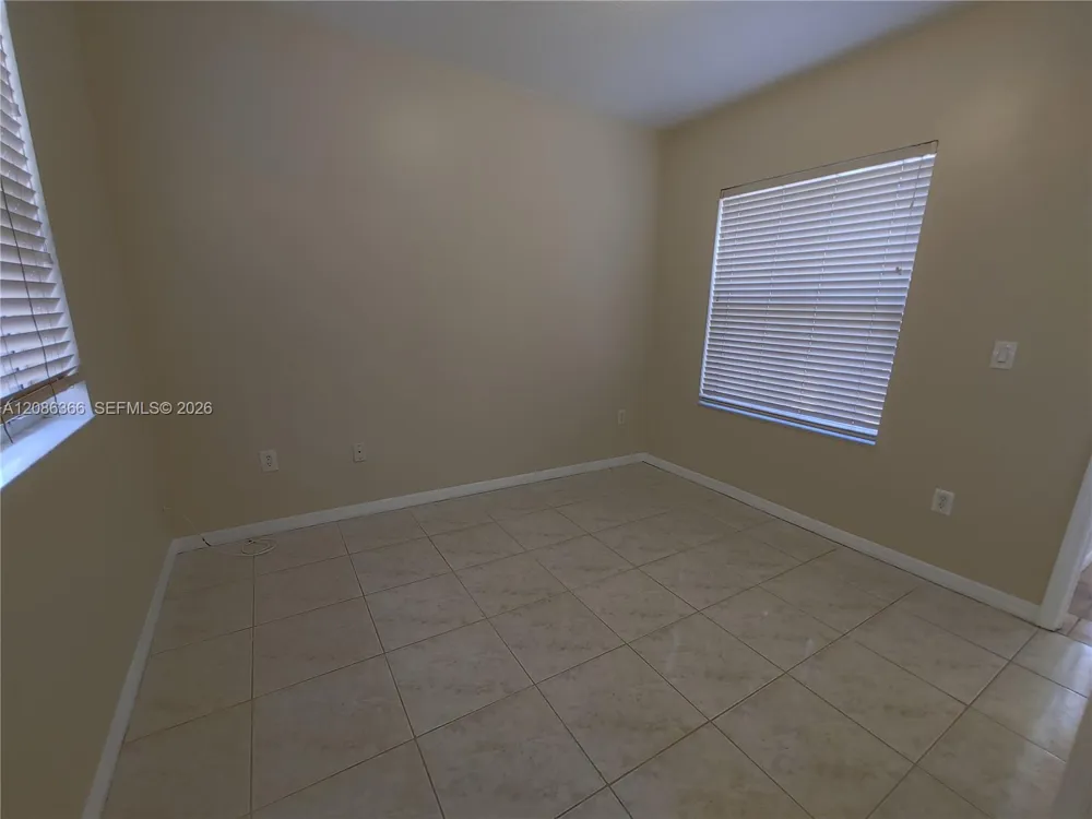 15243 SW 28 TE Miami, FL 33185
