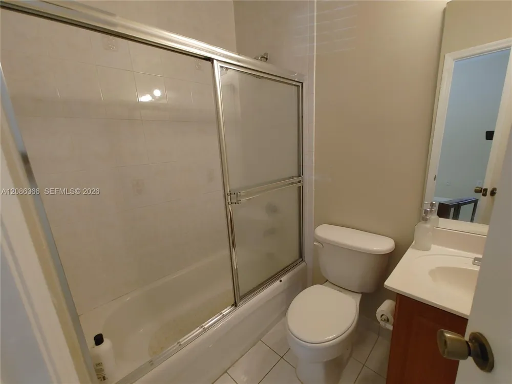 15243 SW 28 TE Miami, FL 33185