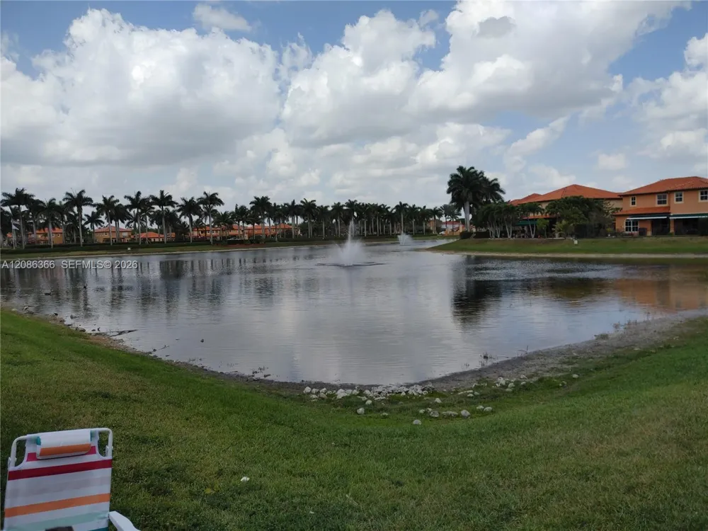 15243 SW 28 TE Miami, FL 33185