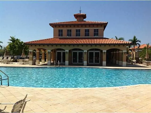 15243 SW 28 TE Miami, FL 33185