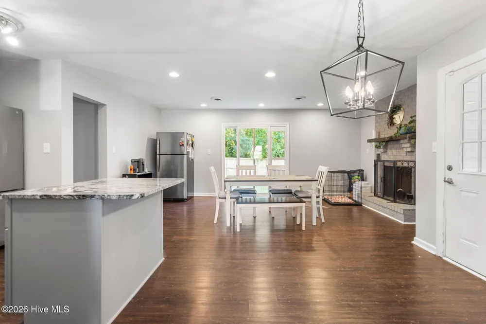 405 Dennis Road Jacksonville, NC 28546