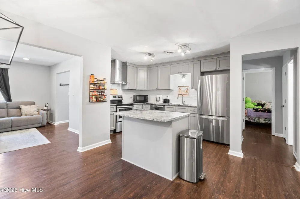 405 Dennis Road Jacksonville, NC 28546