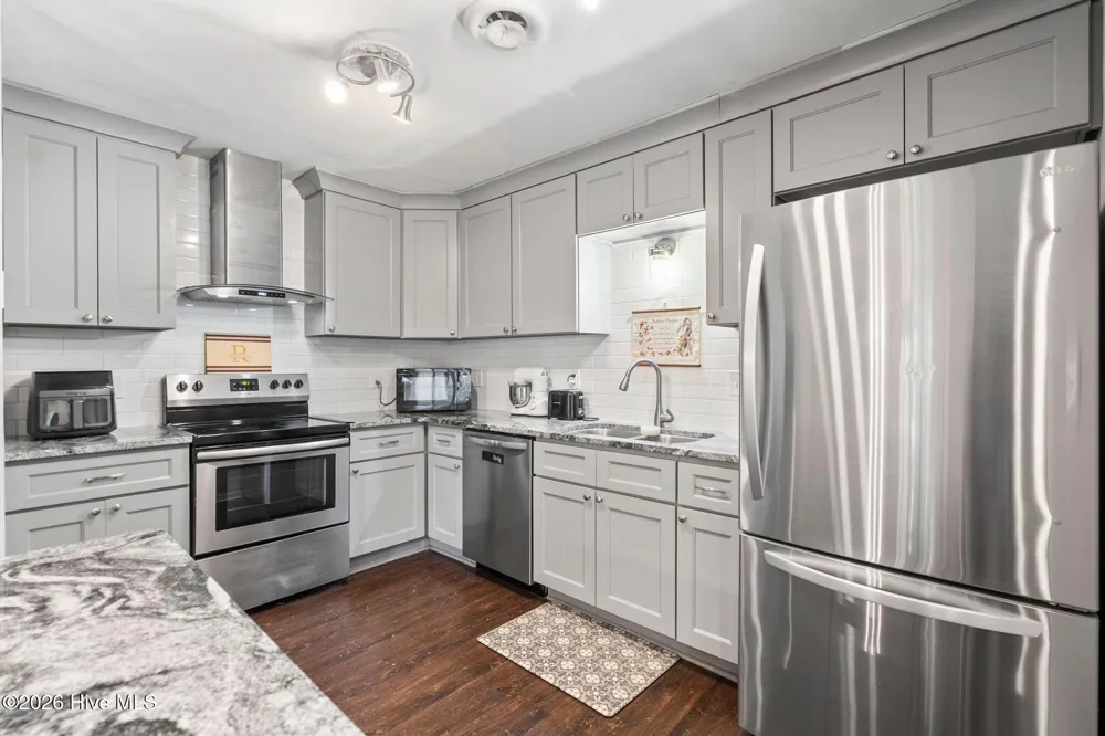 405 Dennis Road Jacksonville, NC 28546