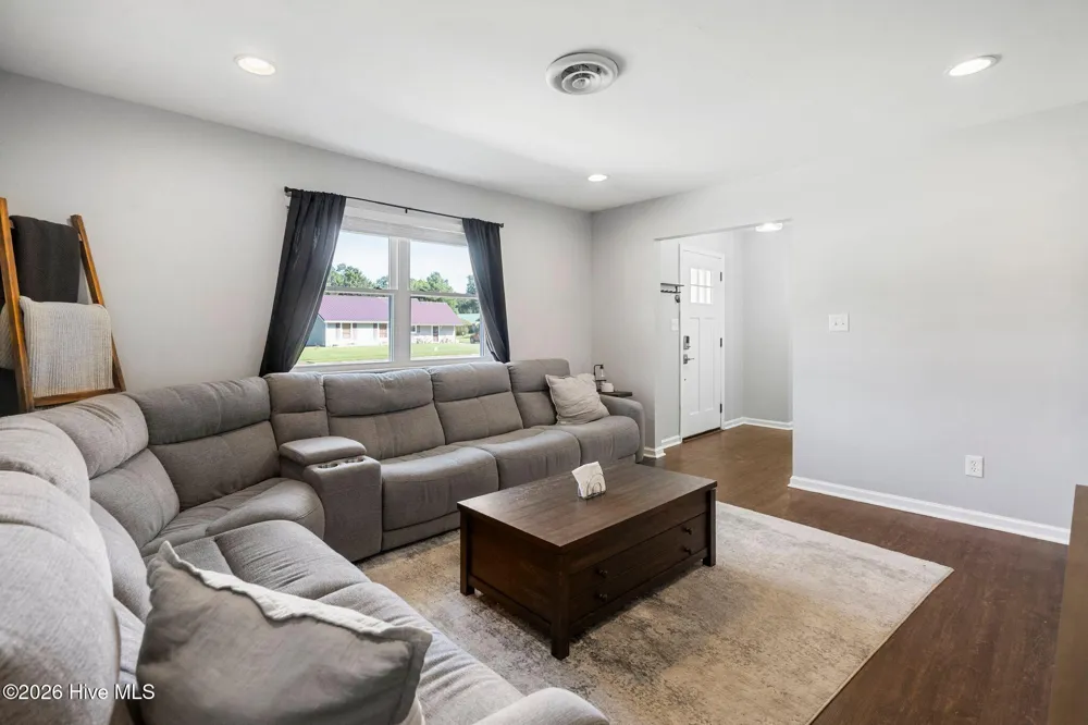 405 Dennis Road Jacksonville, NC 28546