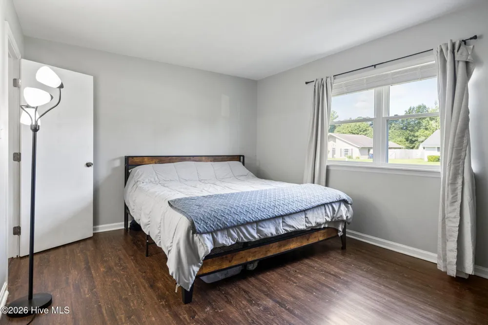 405 Dennis Road Jacksonville, NC 28546