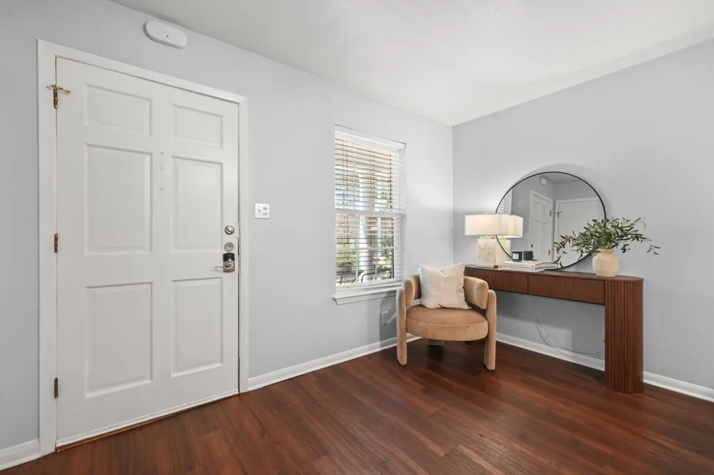 1240 Barton Hills Drive #116 Austin, TX 78704