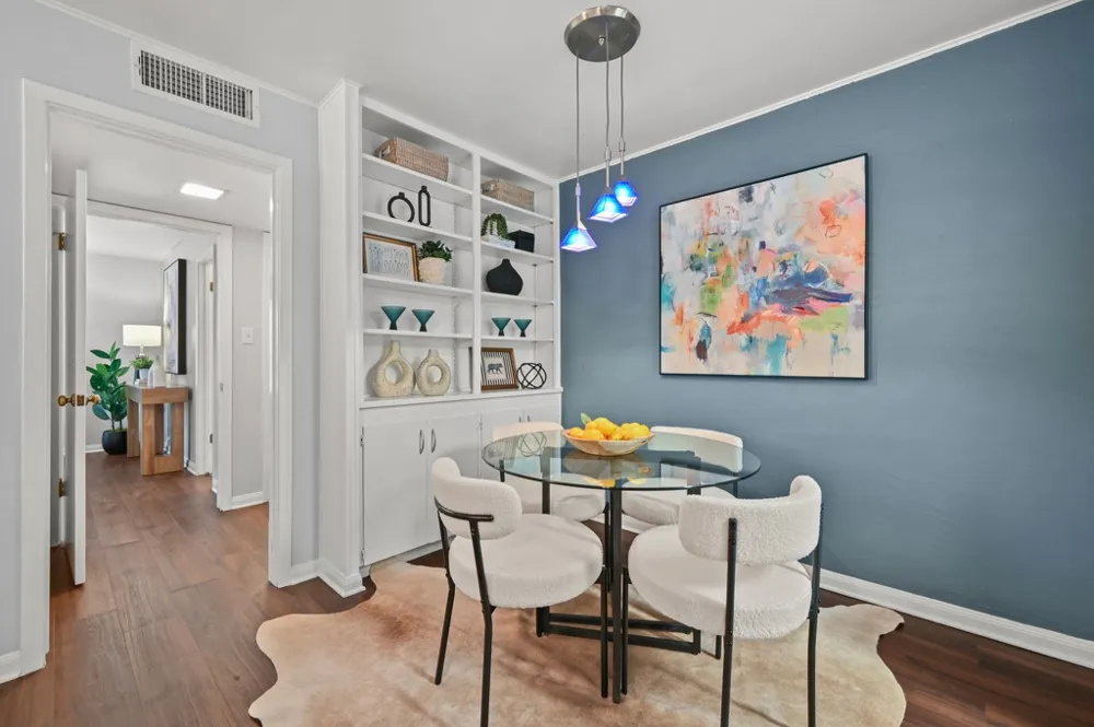 1240 Barton Hills Drive #116 Austin, TX 78704