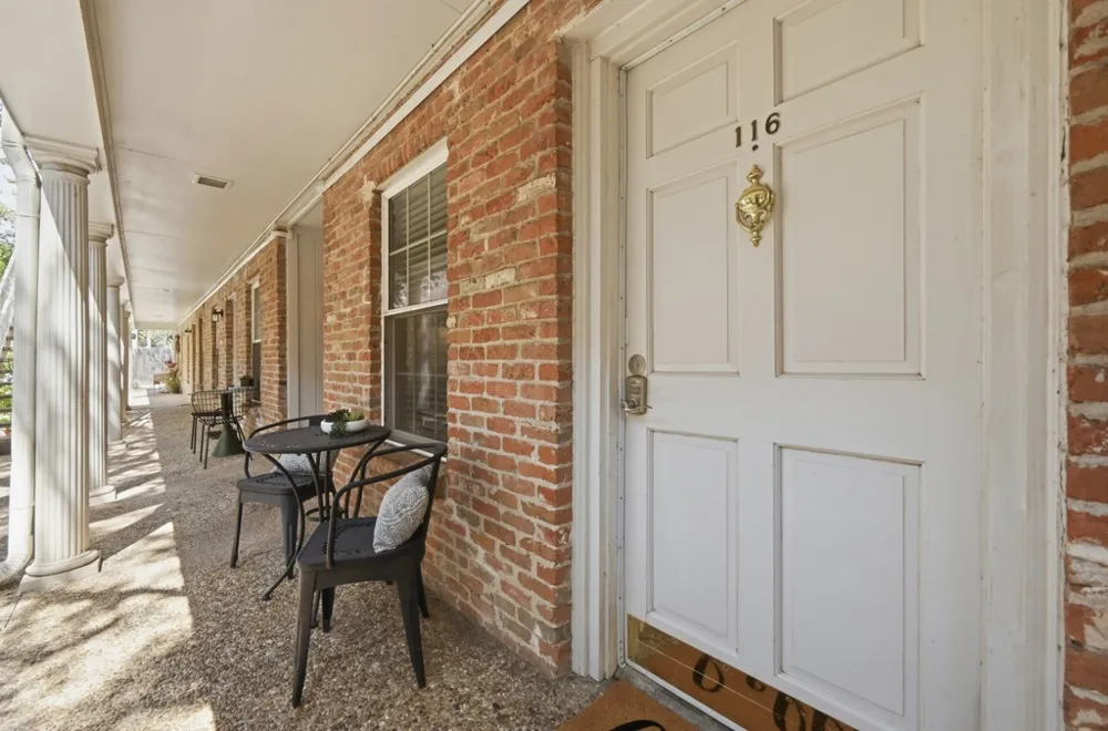 1240 Barton Hills Drive #116 Austin, TX 78704