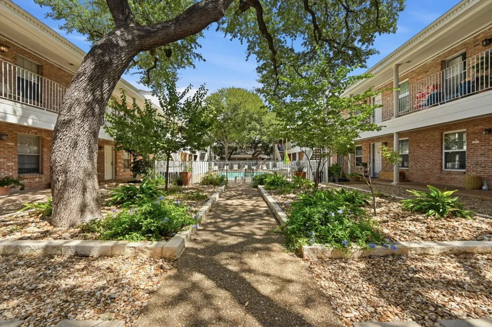 1240 Barton Hills Drive #116 Austin, TX 78704