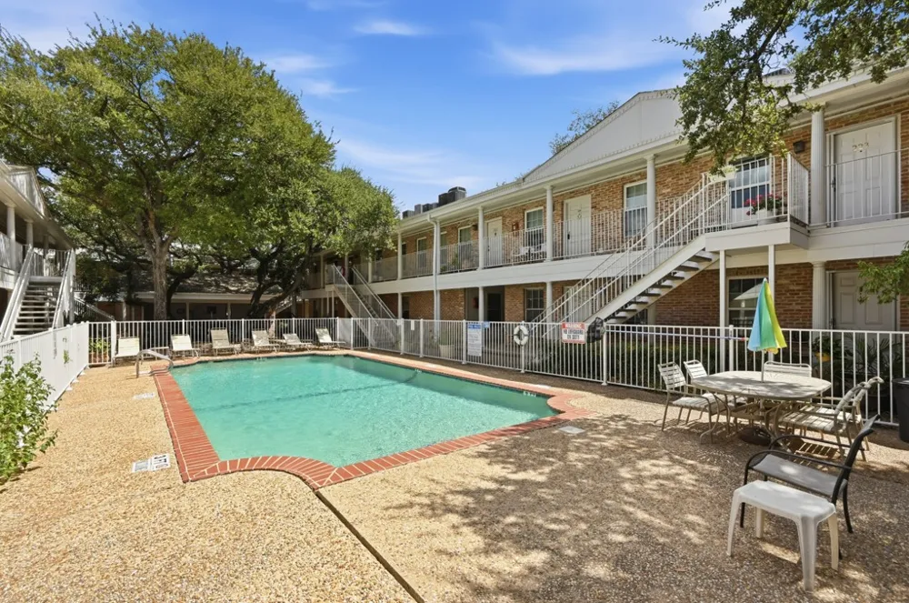 1240 Barton Hills Drive #116 Austin, TX 78704