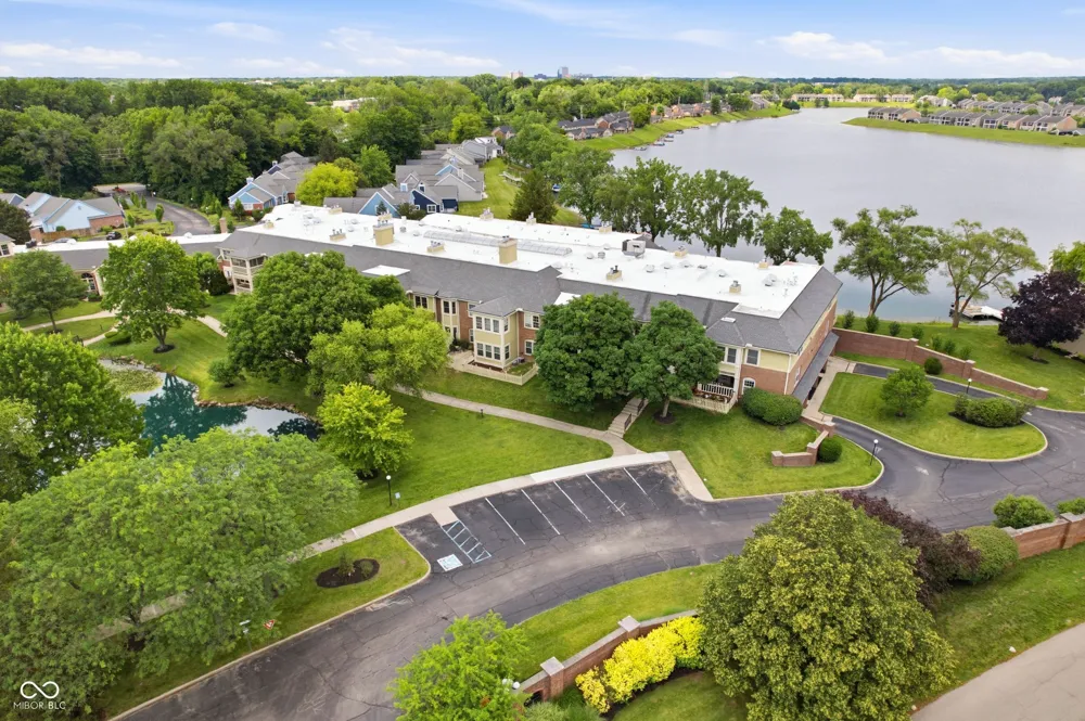 7601 Newport Bay Drive #112 Indianapolis, IN 46240