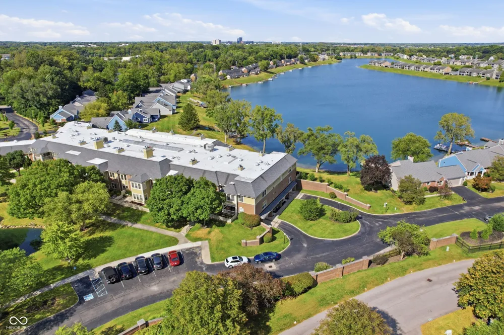 7601 Newport Bay Drive #112 Indianapolis, IN 46240